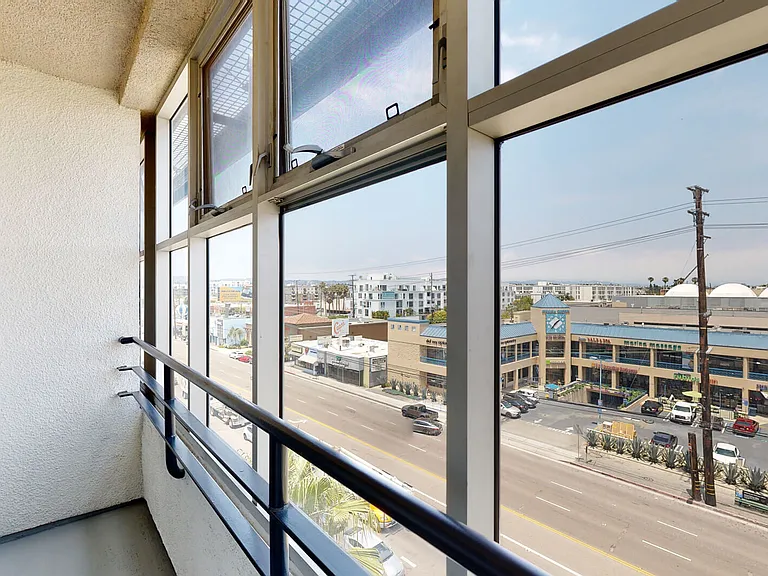The Westerly on Lincoln — Photo 86