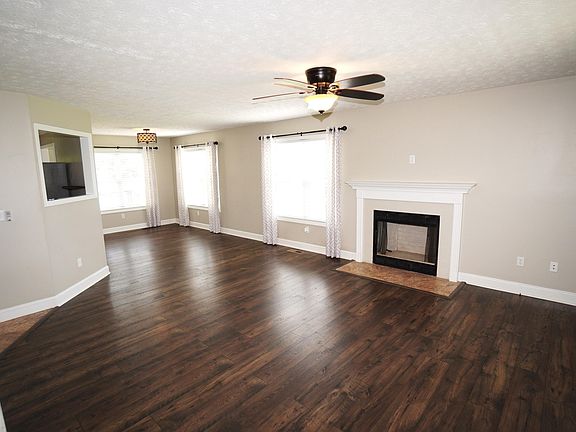 4th image of 122 Sunny Dale Ln