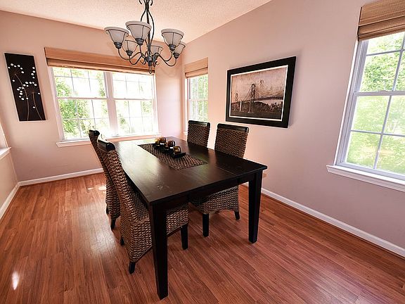 5th image of 57 Farm Ln