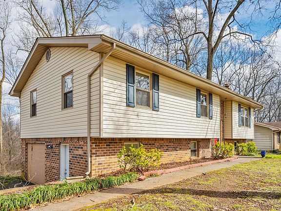 3rd image of 4717 Pebble Brook Cir NE #52