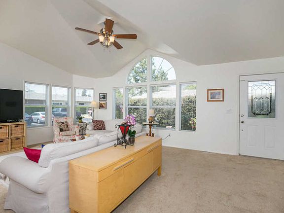 4th image of 65 Blake Ct #65