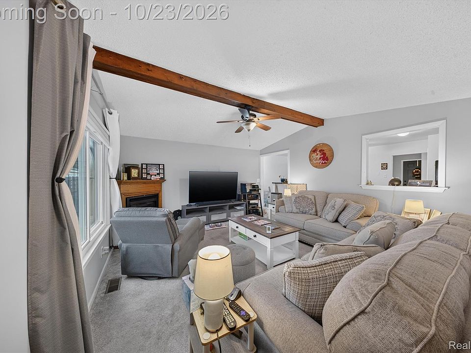 30328 Fairfax St, photo 11