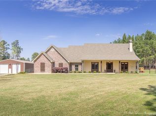 115 Hicks Rd, Benton, LA 71006