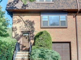 7201 Hana Rd, Edison, NJ 08817