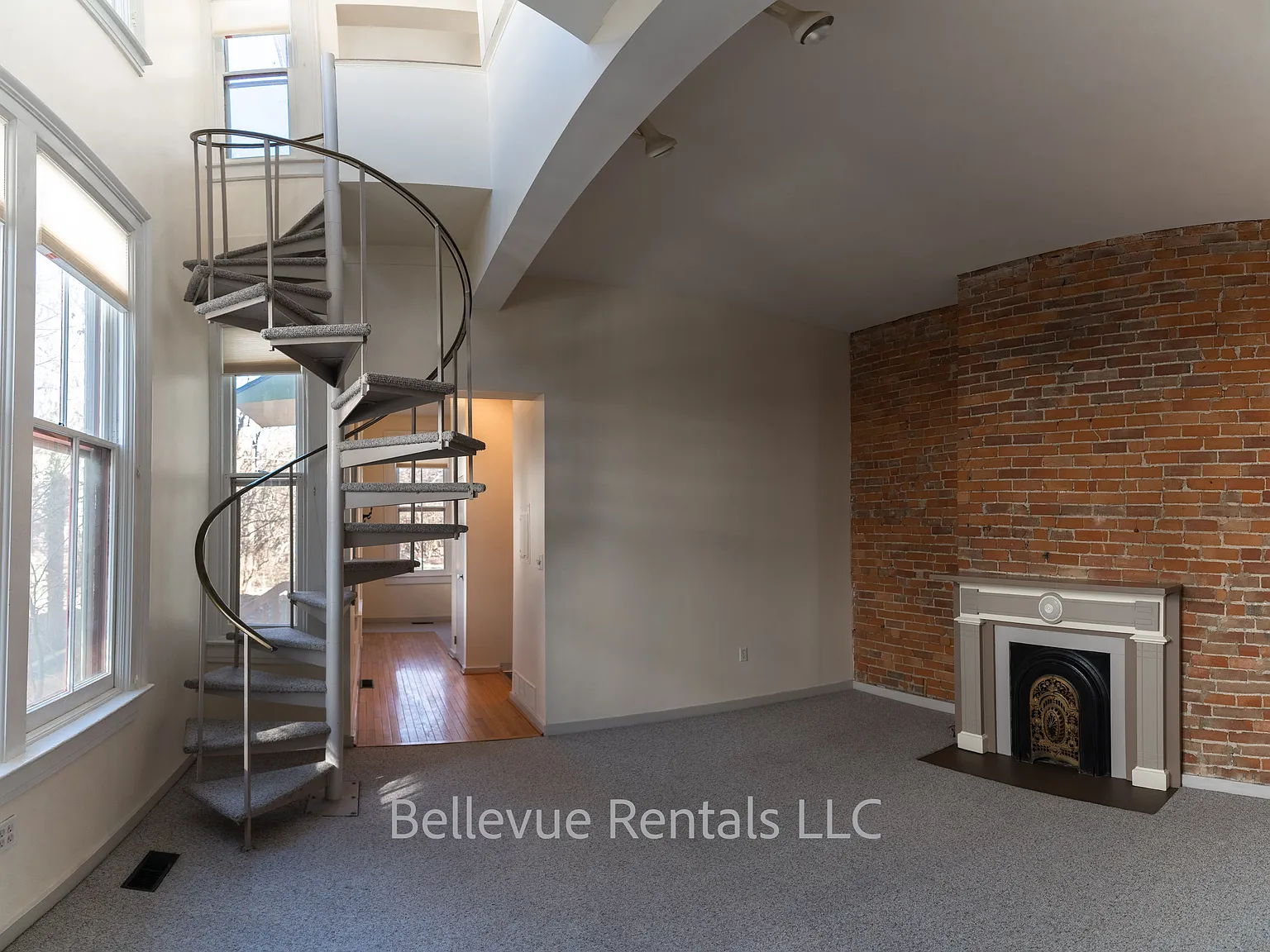 Bellevue Ave, Cincinnati — Photo 1