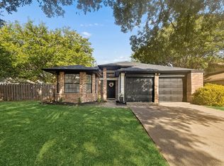 7801 Bordeaux Ln, Rowlett, TX 75089
