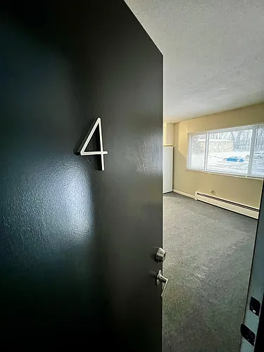 4120 Oregon Ave N #4 Photo 1