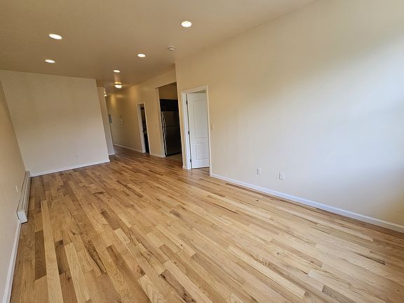 3rd image of 64 Buffalo Ave #3