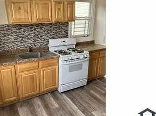 33 York Ave #3, Staten Island, NY