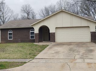 1732 S 6th St, Broken Arrow, OK 74012