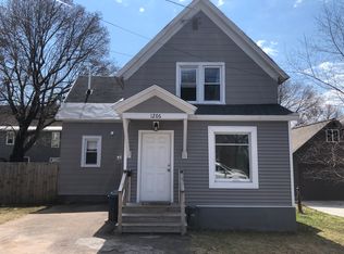1206 Roberts St, Hancock, MI 49930