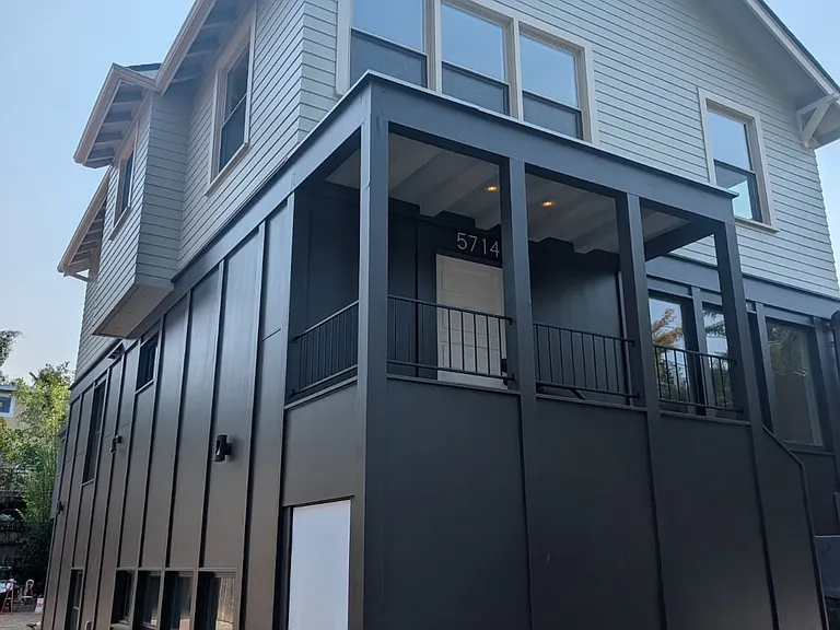 5714 25th Ave NE — Photo 1