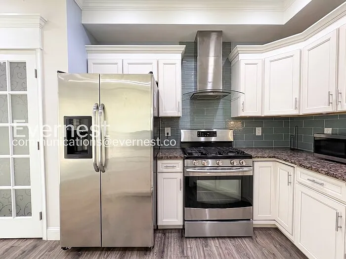 3951 Hartlake St — Photo 5