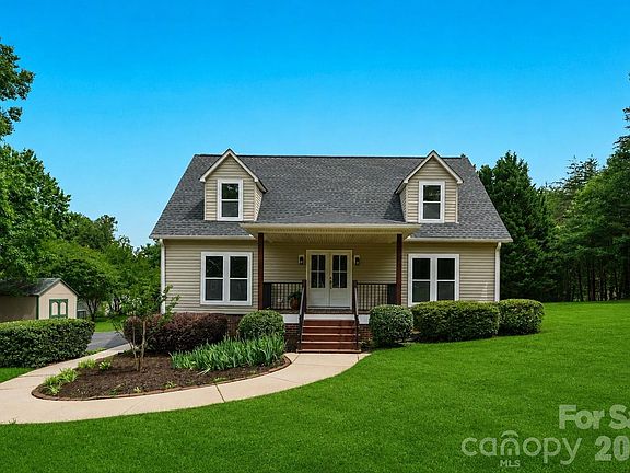 2nd image of 7553 Katherine Dr