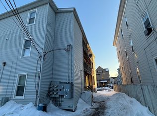 31 S Stowell St #1R, Worcester, MA 01604