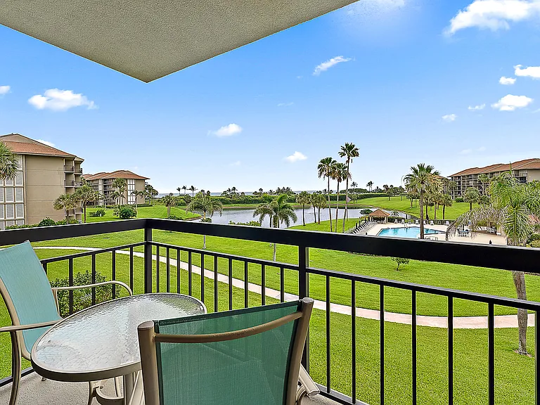 301 S Seas Dr #305 — Photo 10