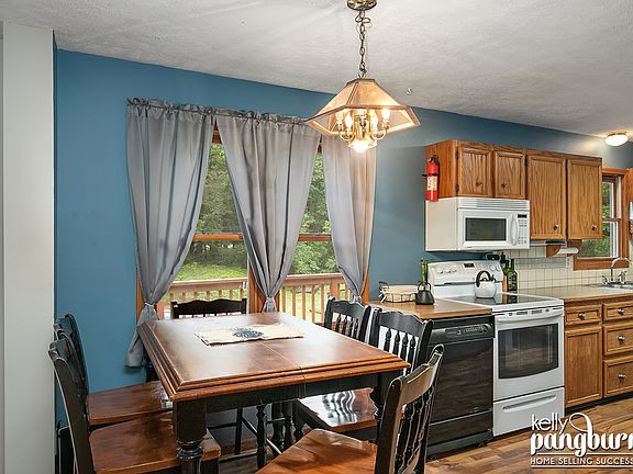 5th image of 6714 S Evergreen Dr