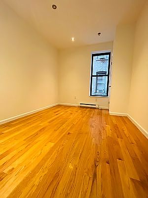 2nd image of 3 W 108th St APT 8