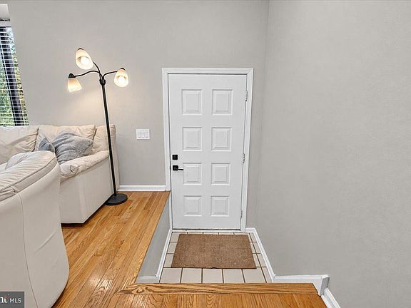 4th image of 3257 Durham Pl