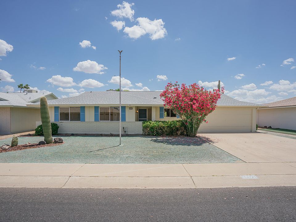 1st image of 10020 W Kingswood Cir