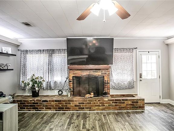 4th image of 715 Hancock Ave