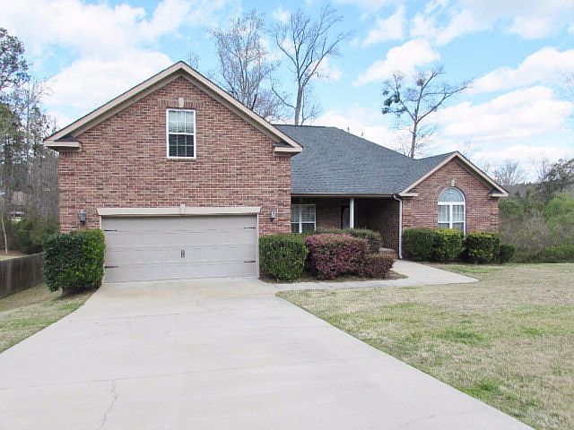 1st image of 803 Leslie Ct