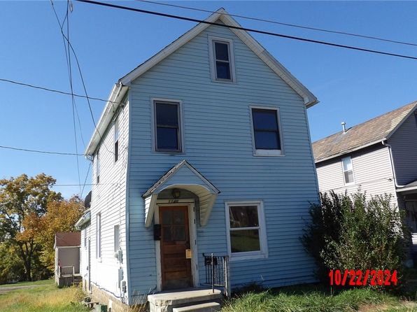 1146-1146 1/2 Wallis Ave, Farrell, PA 16121
