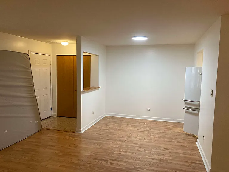 746 S Oakley Blvd #1 — Photo 7