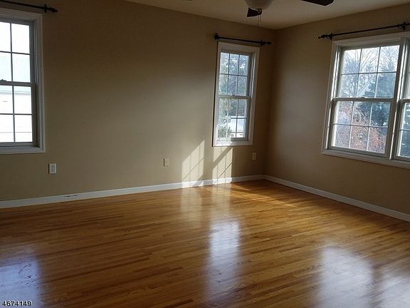 5th image of 191 E Passaic Ave #2