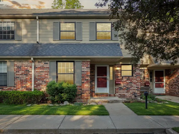3230 Pine Bluff Ln, Kalamazoo, MI 49008