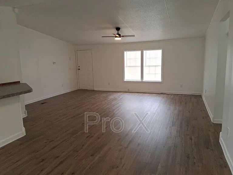 910 Sands Rd — Photo 15