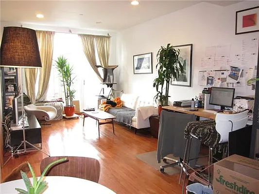 Sold by Kian Realty | media 7