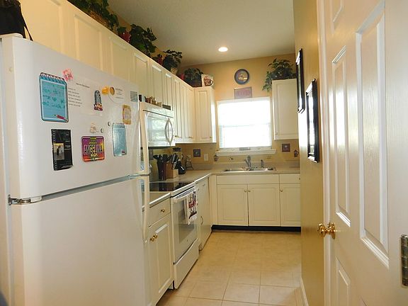 3rd image of 308 Moss Creek Ln