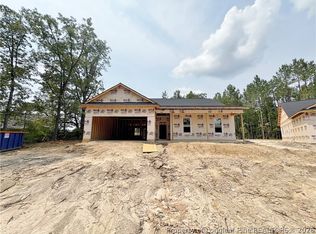 40 Quarter Ct, Spring Lake, NC 28390