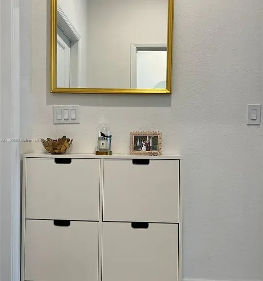 20610 NE 5th Pl — Photo 13