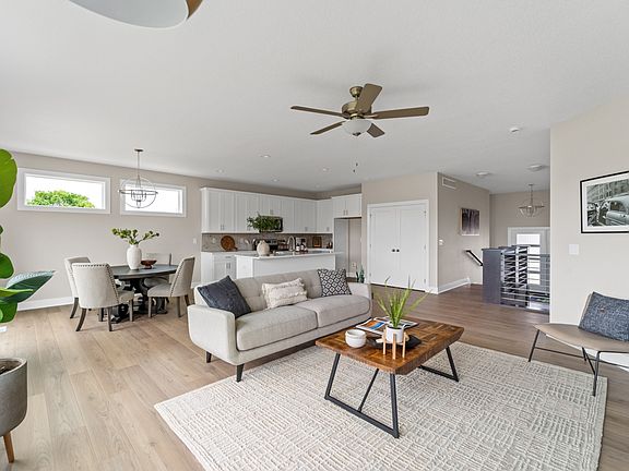 7th image of this home