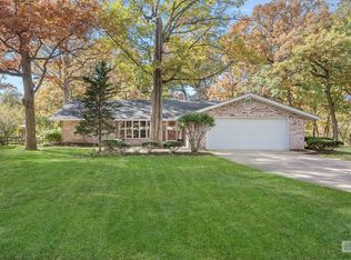 317 W Kendall Dr, Yorkville, IL 60560