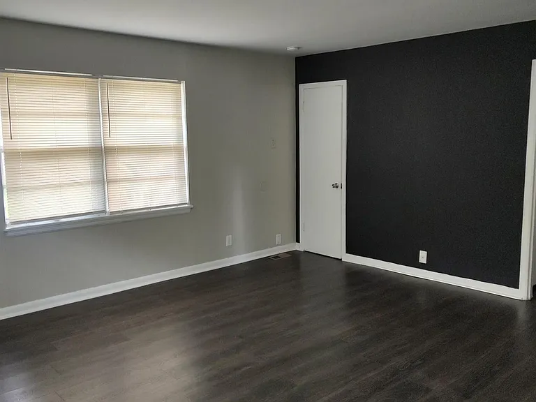 2408 Whitesburg Dr SW #A — Photo 5