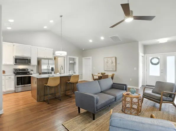 341 Rose Dr #A, Dripping Springs, TX 78620