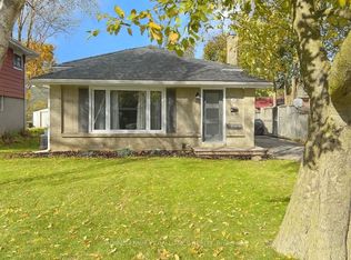 16 Lee Ave, Belleville, ON K8N 1Y2