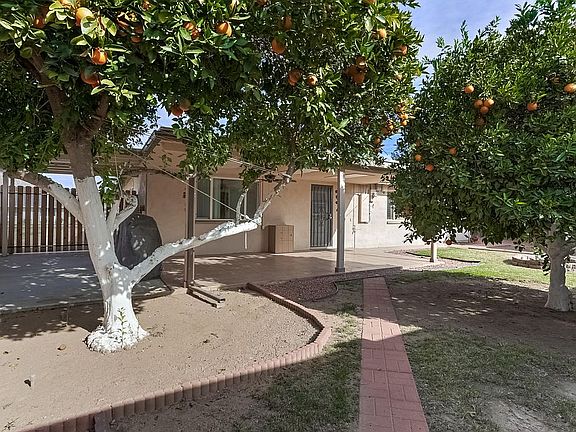 4th image of 6231 E Earll Dr