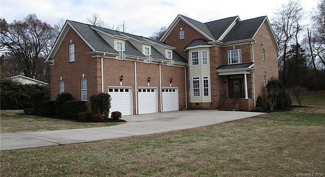 1st image of 127 Loray Ln