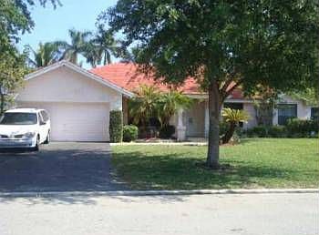 5th image of 8641 NW 53rd Ct