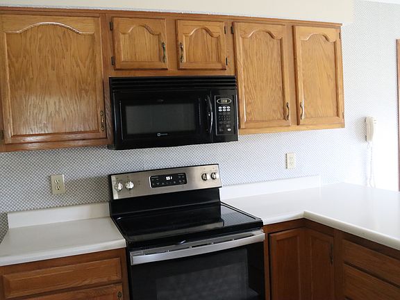 3rd image of 1953 Greenbrier Ave