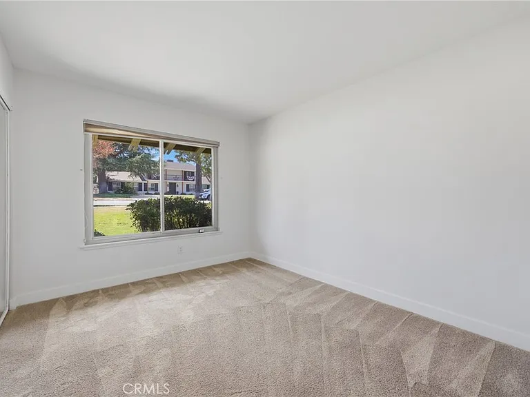 151 E Hilton Ave — Photo 25