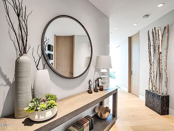 5th image of 1 E LEXINGTON Avenue #1606