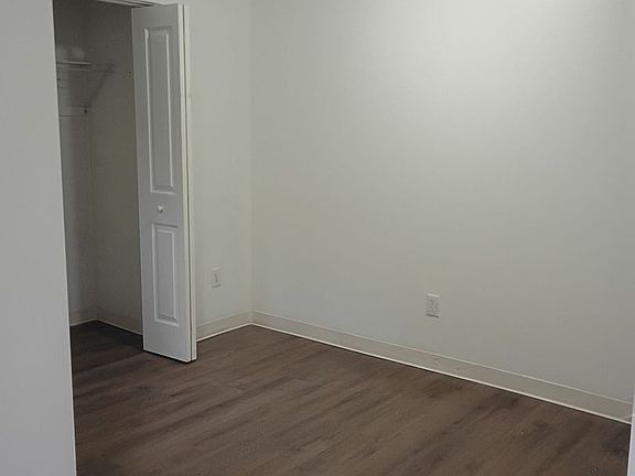3rd image of 1412 Windrim Ave #5