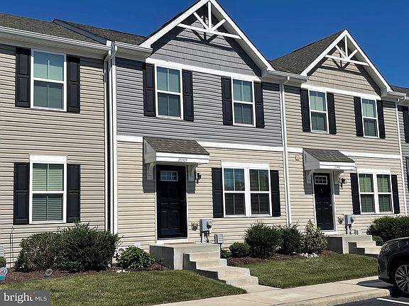 2nd image of 28989 Saint Thomas Blvd Unit 217