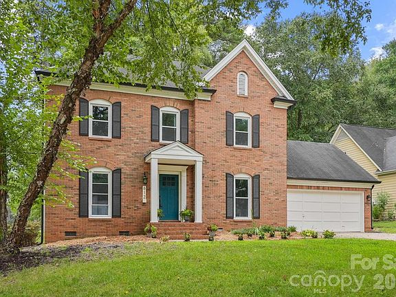2nd image of 612 Grays Creek Ln