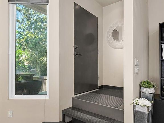 5th image of 2890 Huntington Boulevard #178